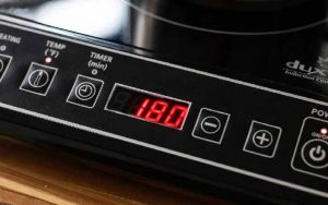 How to Control Temperature in an Induction Cooktop
